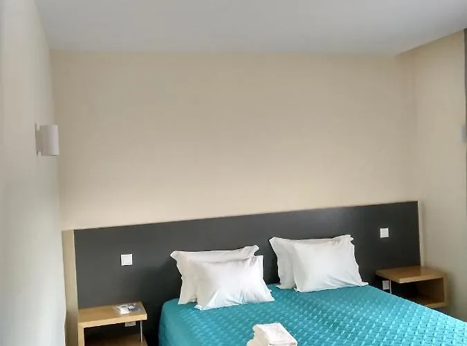 Apolinário * Castro Vicente